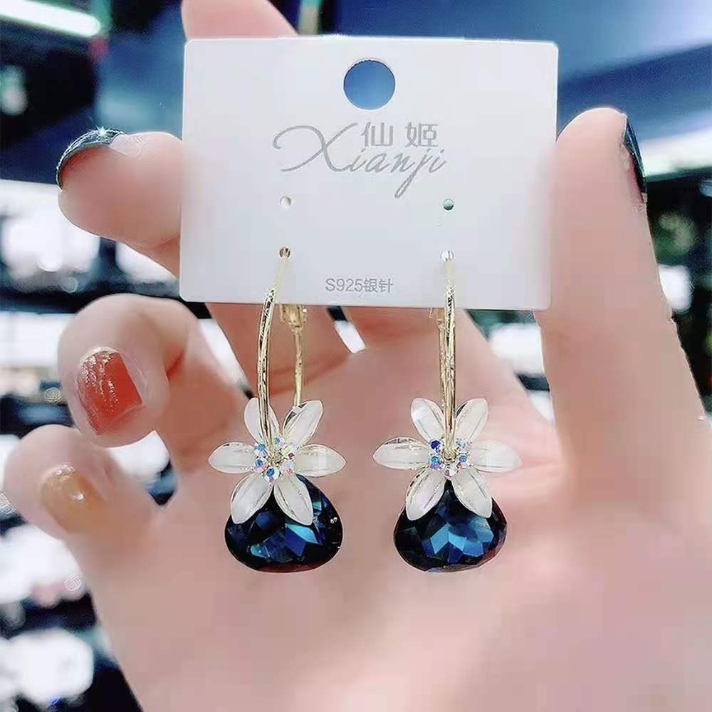 Fashion Rhombus Zircon Earrings