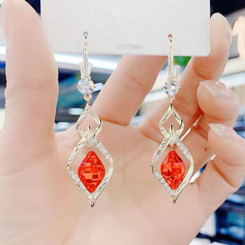 Fashion Rhombus Zircon Earrings